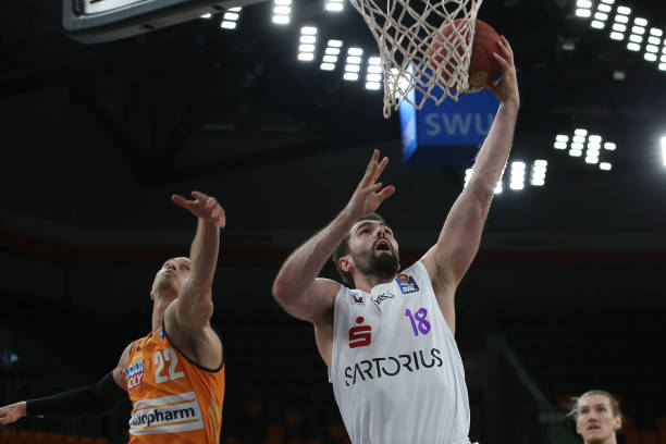 中自然融入 中自然融入