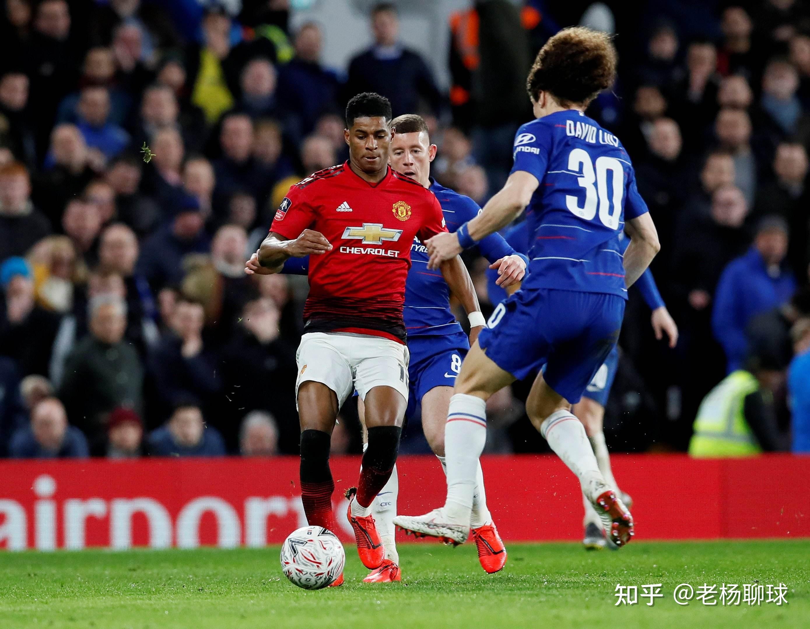 根据国际足 根据国际足